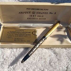 Vintage Chanel pen 14k gold